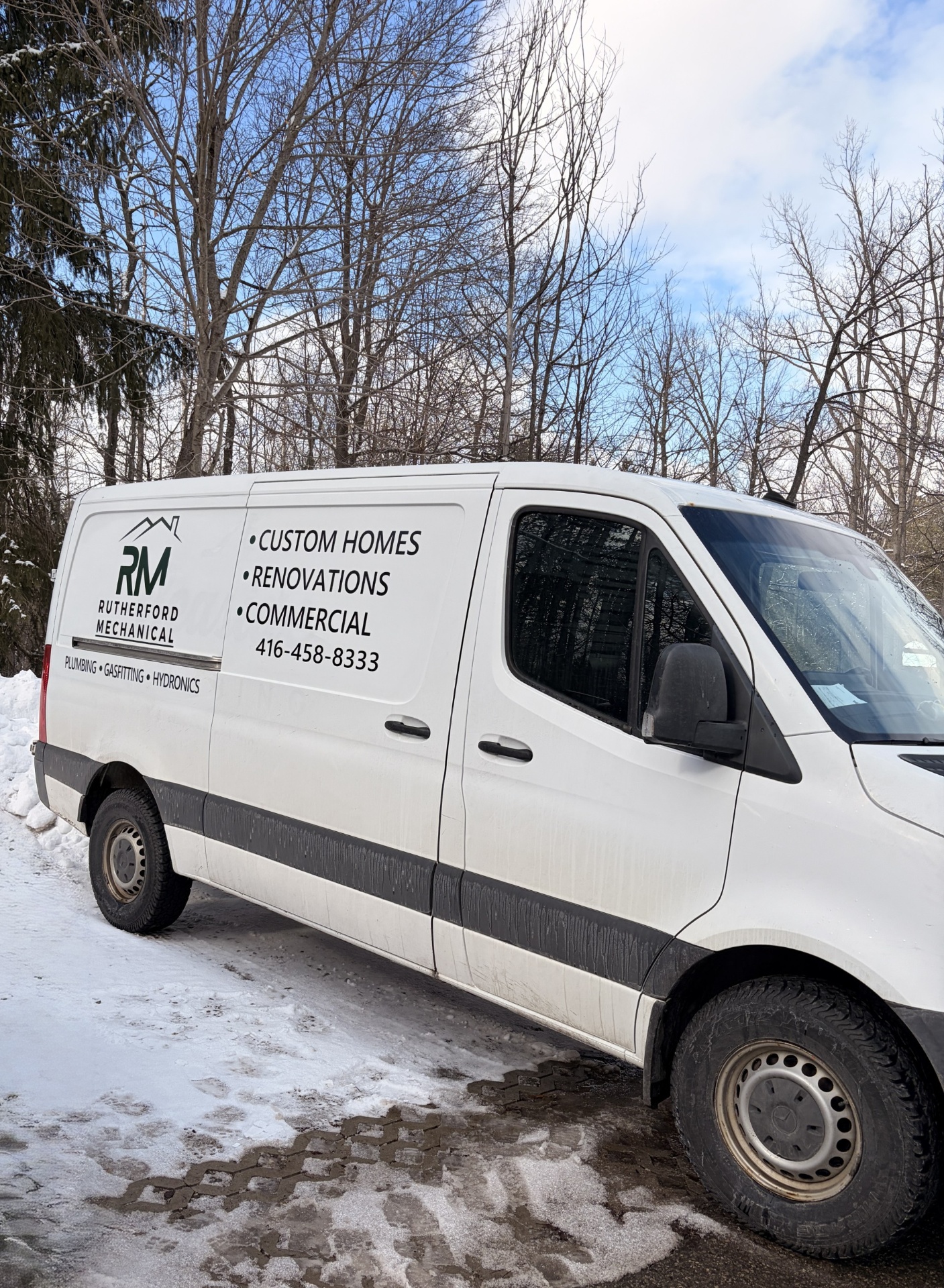 Modern bathtub installation by Rutherford Mechanical
